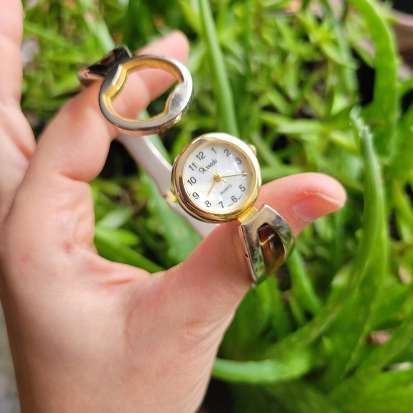 Vintage Xanadu Watch - Picture 3 of 12